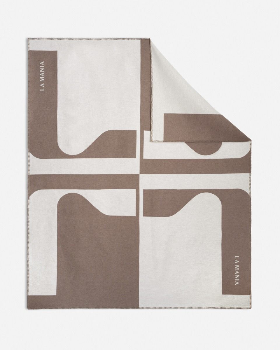 Koc w szelkach Etude