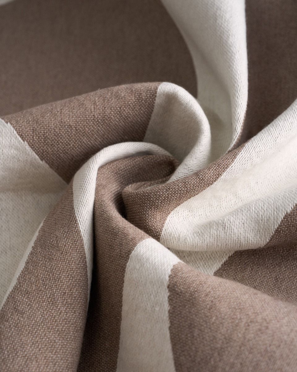 Koc w szelkach Etude