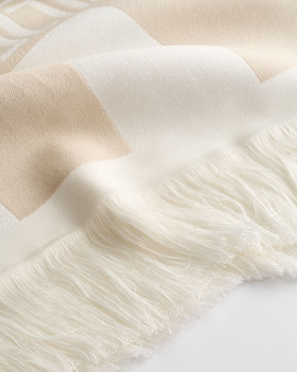 Koc Soft Stripes Beige