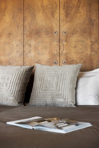 Poduszka Velvet Touch Taupe 